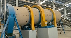 may-tao-hat-phan-bon-dang-ong-hoi-nuoc